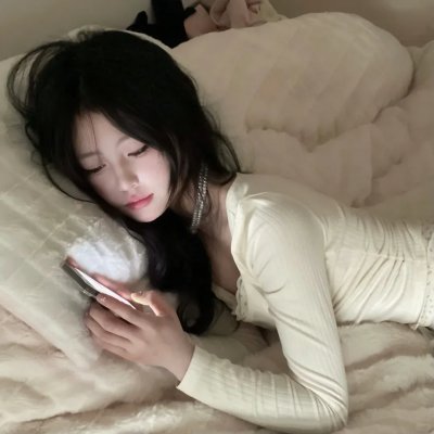 金牌客服董董恩